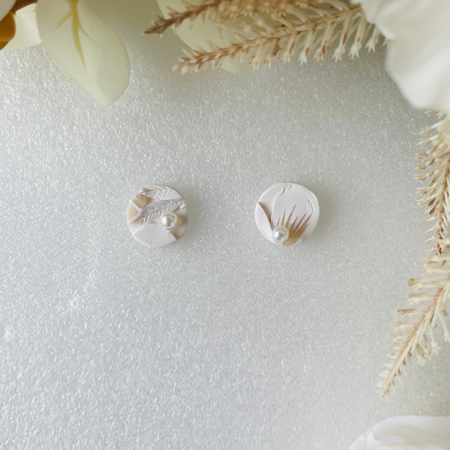 JOYful mini studs